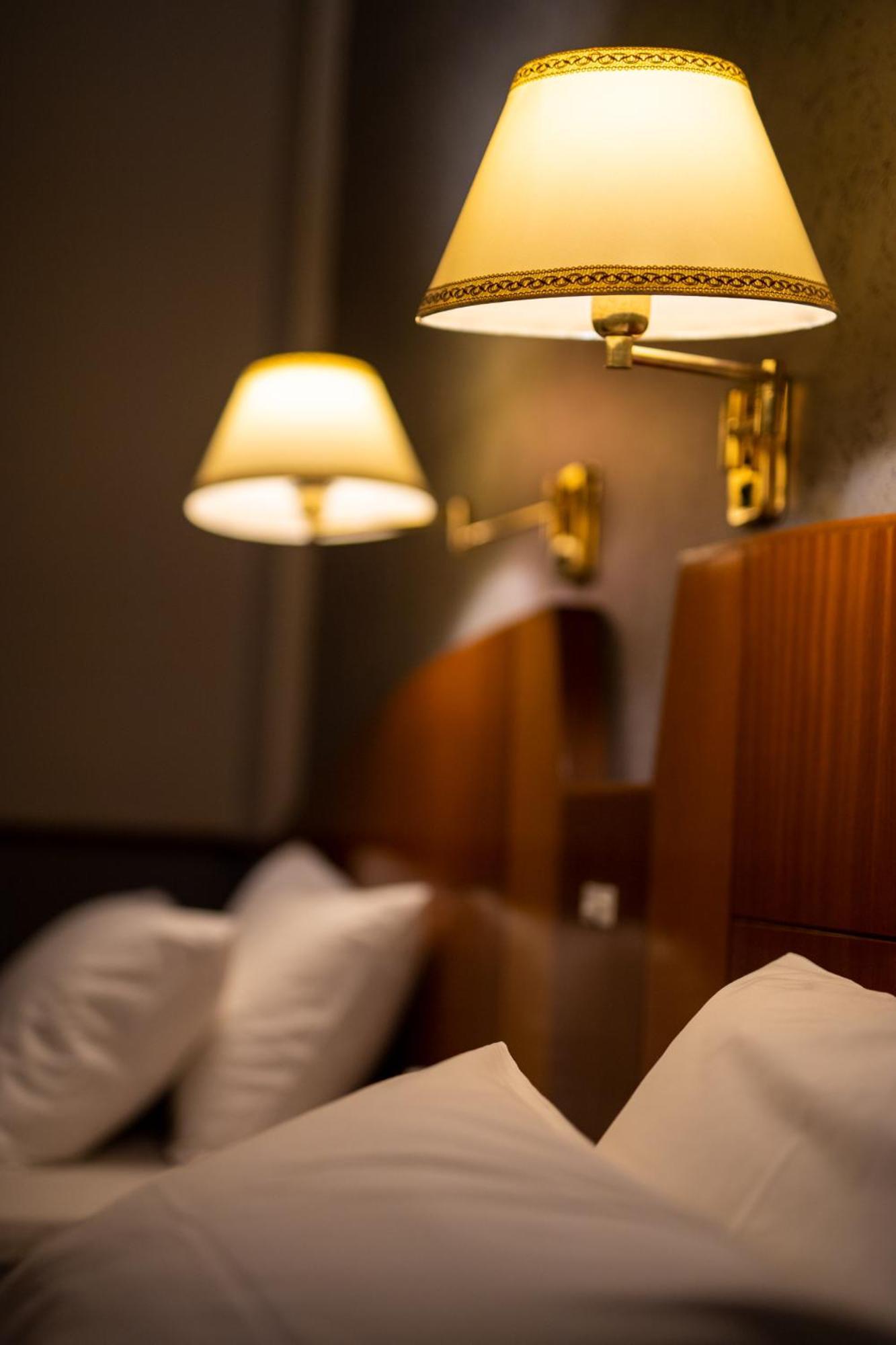 Merrida Hotel Кланг Екстер'єр фото