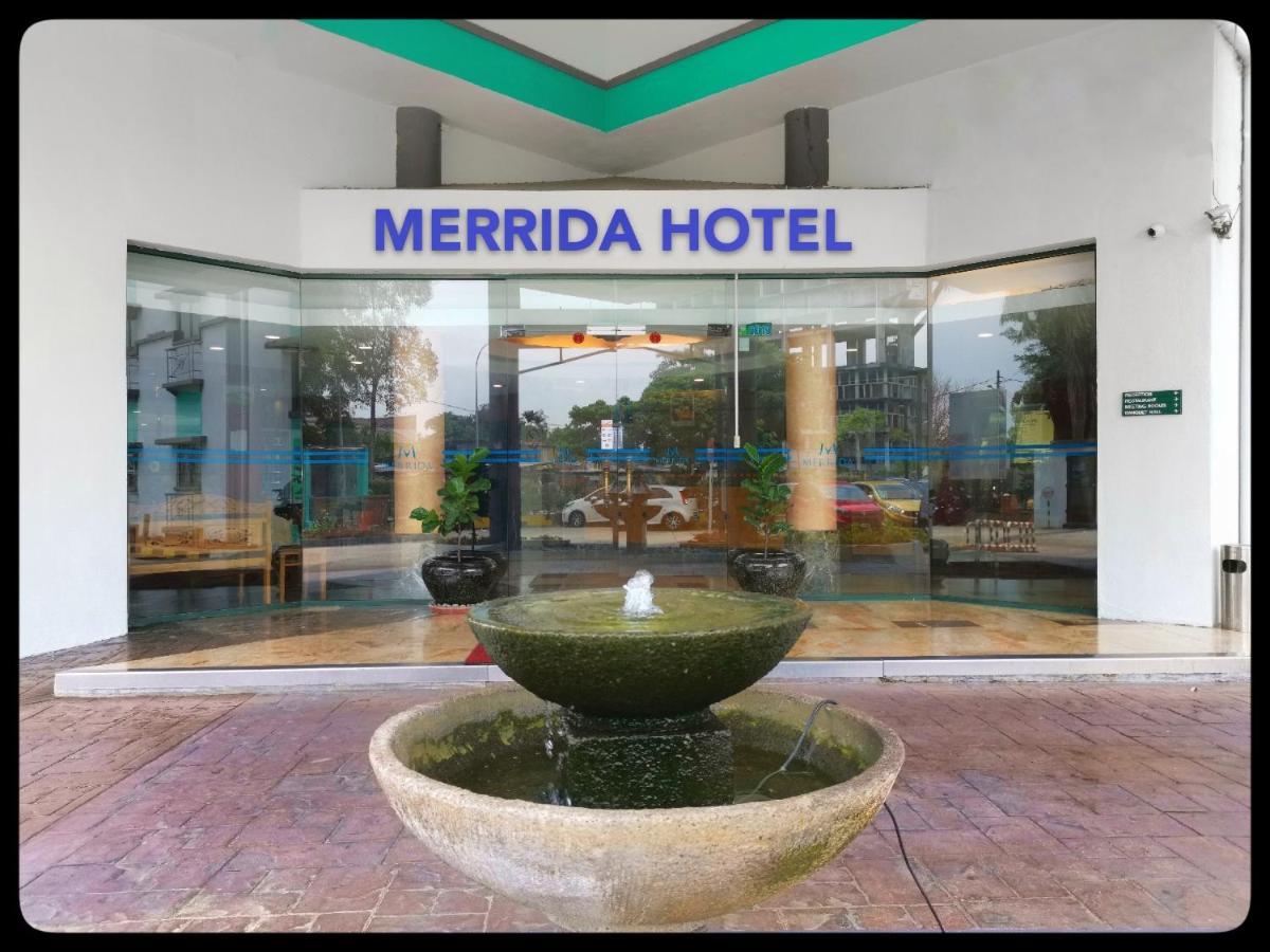 Merrida Hotel Кланг Екстер'єр фото