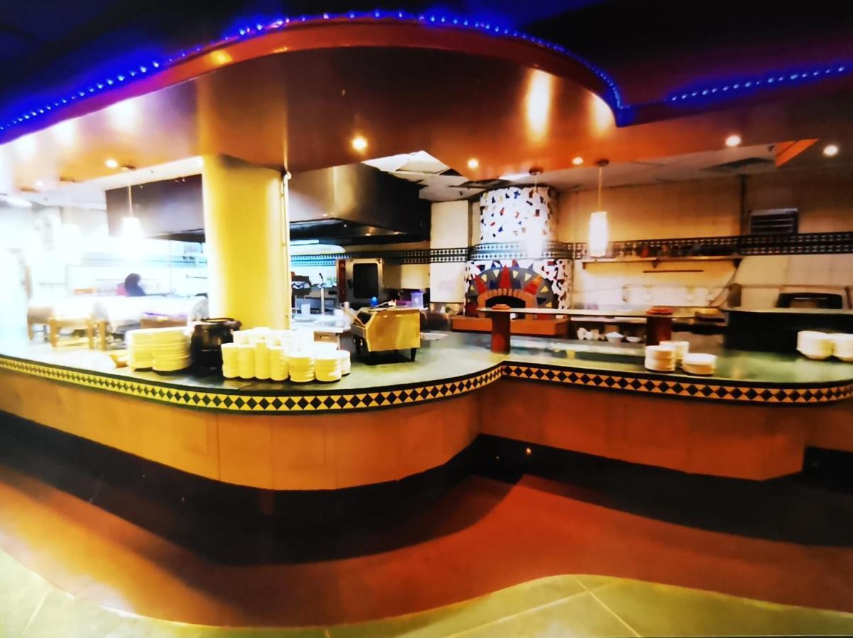 Merrida Hotel Кланг Екстер'єр фото